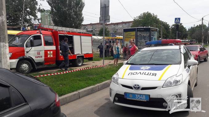 Фото с места трагедии: на Салтовке мужчину задавил трамвай фото